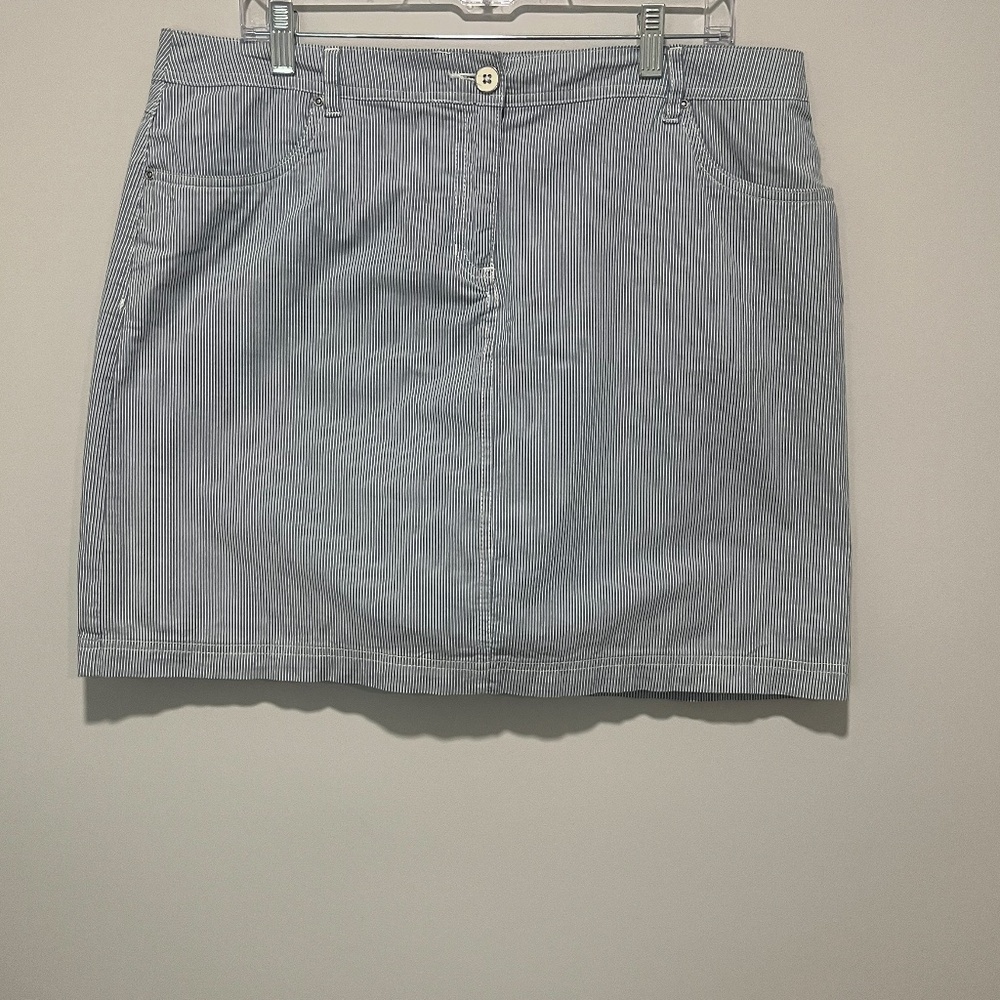 Karen Scott Skorts, White and Blue Stripes, Size 12
